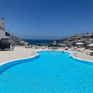 Spacious Flat With Ocean View Apartment